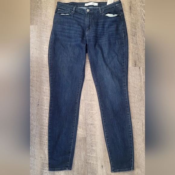 Signature by Levi Strauss Women's Dark Blue Straight Leg Jeans - Picture 1 of 7